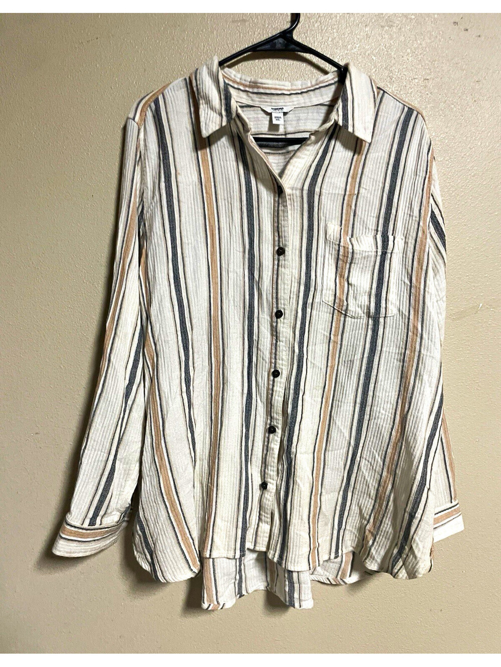 Sonoma women’s 2XL Striped White Blue Tan Long Sleeve Button-Up Shirt Pockets